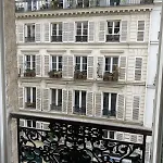 Cozy Haussmanian Flat In The Heart Of Paris